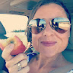 Meet your Posher, Jacqueline